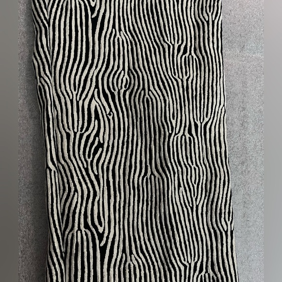 Joseph Ribkoff Zebra Print Pull On Pants Black Silver Woodgrain Striped Sz 8 - Picture 2 of 7